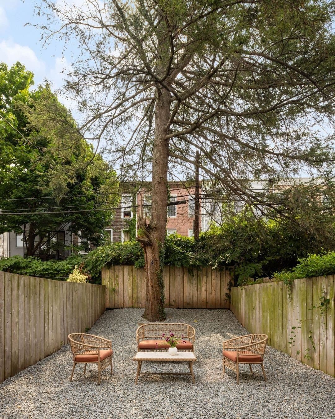 100 Moffat Street — photo 10