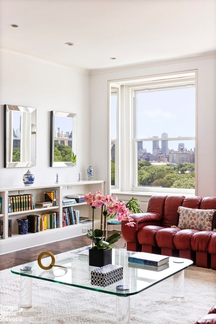 1010 Fifth Avenue #14B — photo 4