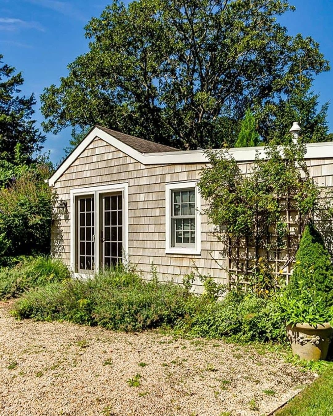 11 Sims Avenue