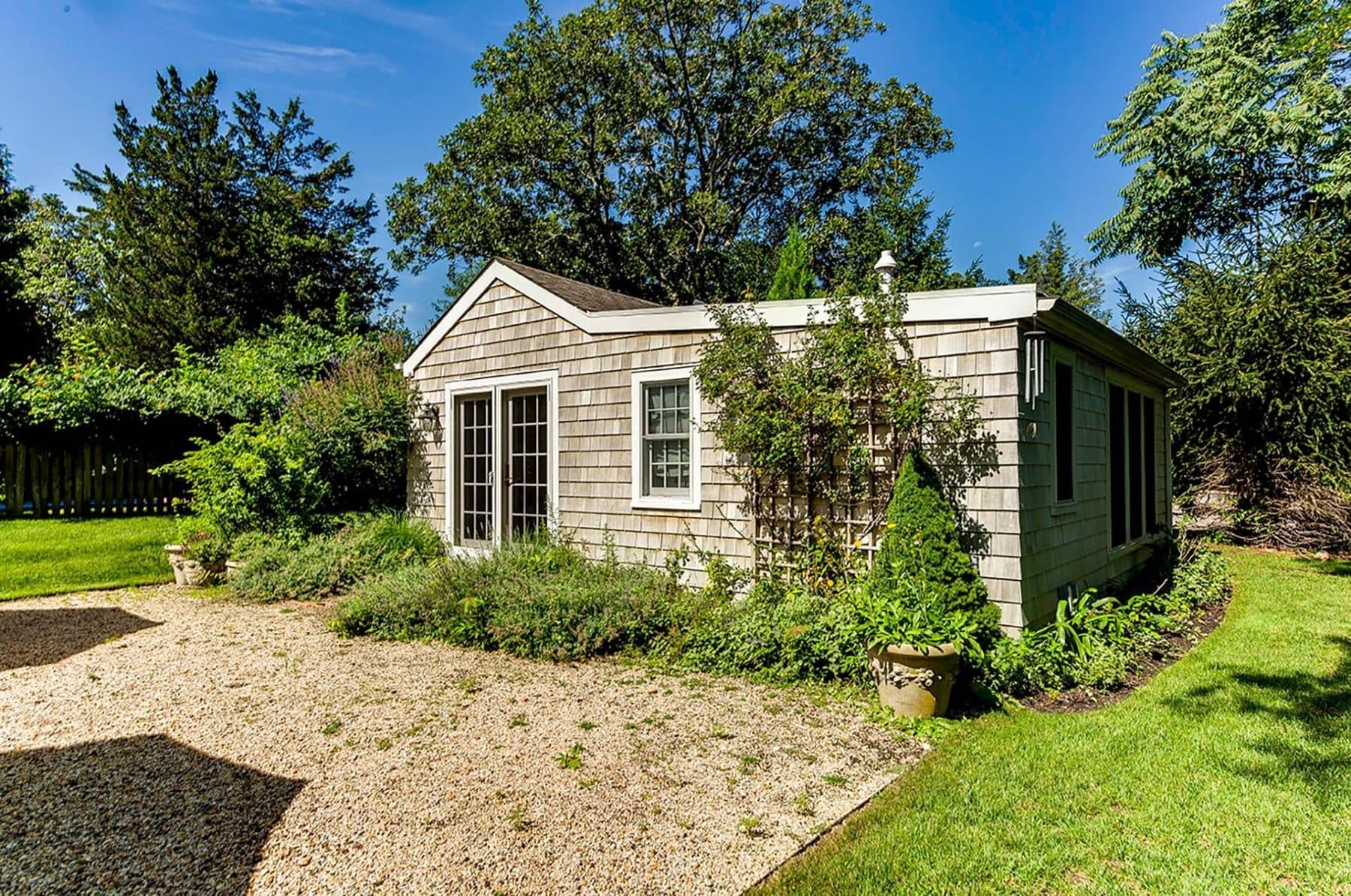 11 Sims Avenue — photo 10