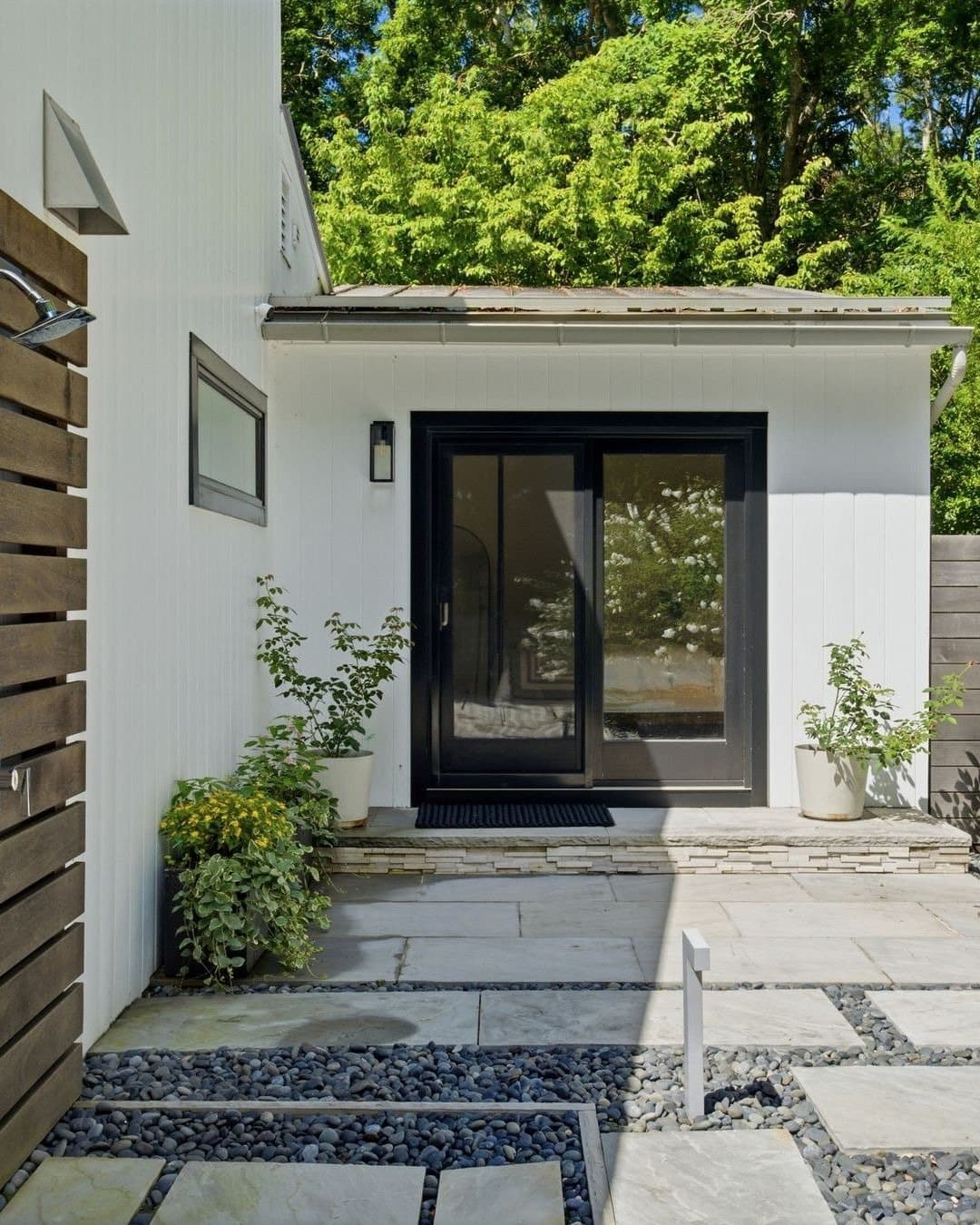 12 Surrey Court — photo 2