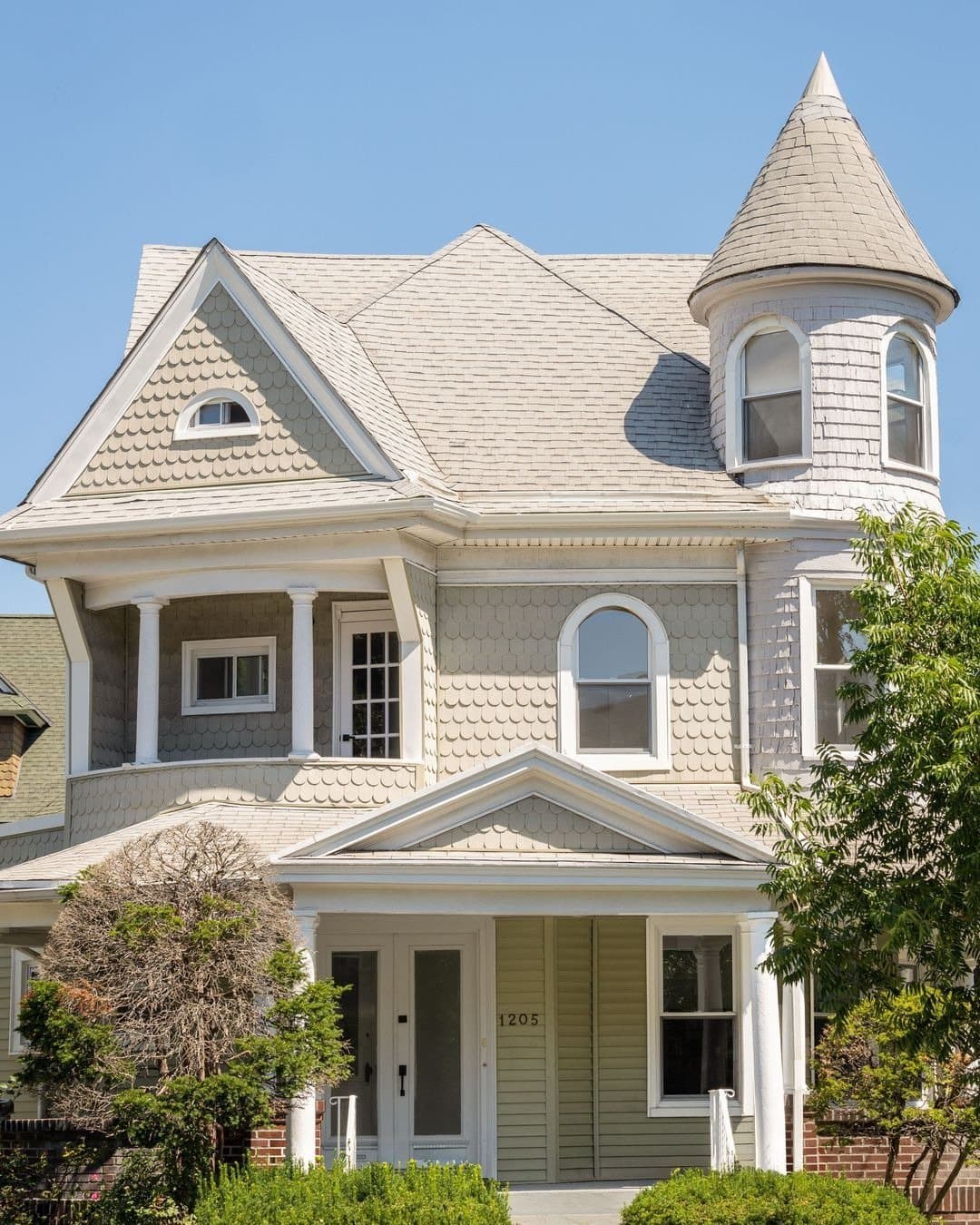 1205 Beverley Road — photo 10