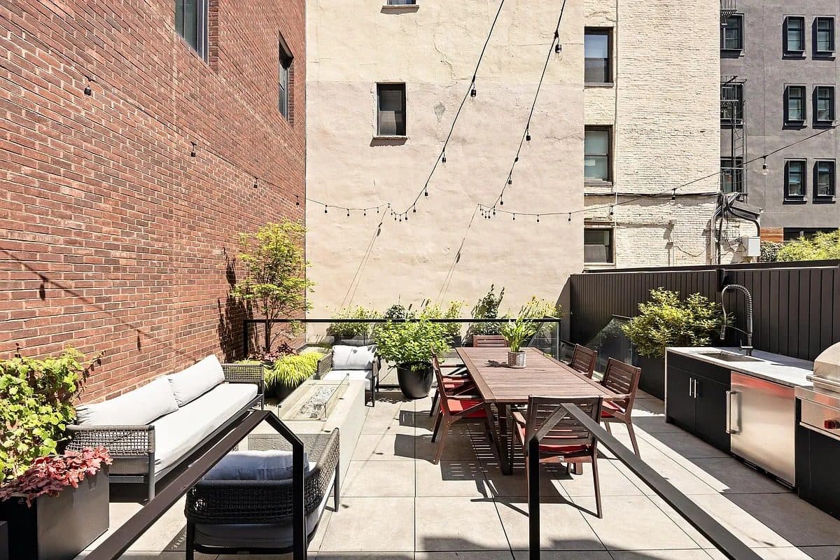 121 Leroy Street — photo 5