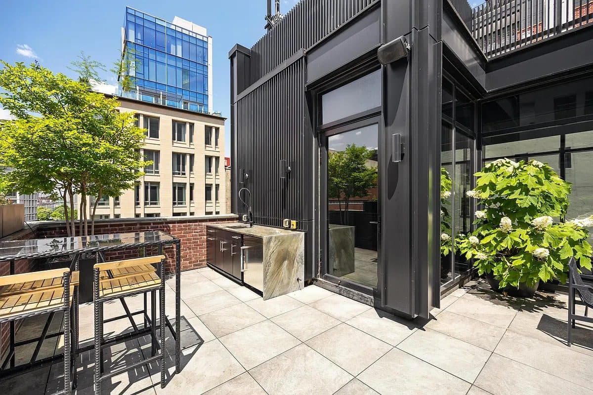 121 Leroy Street — photo 24