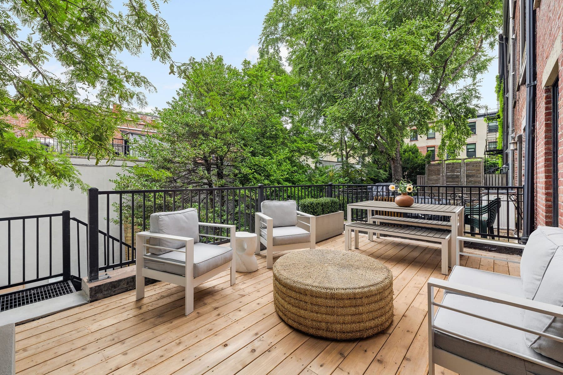 123 Willoughby Avenue — photo 9