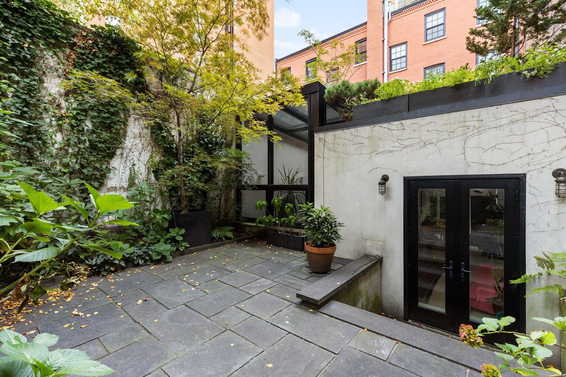13 Vandam Street — photo 21