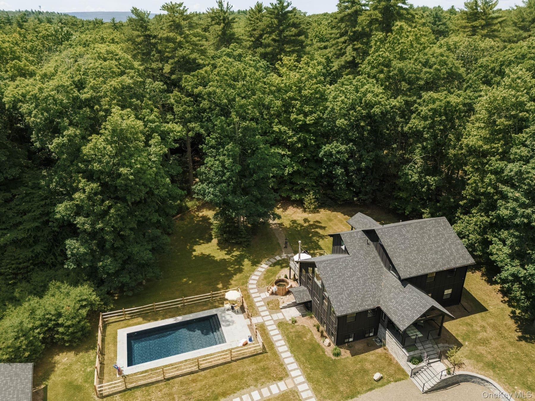 130 Cedar Drive — photo 42