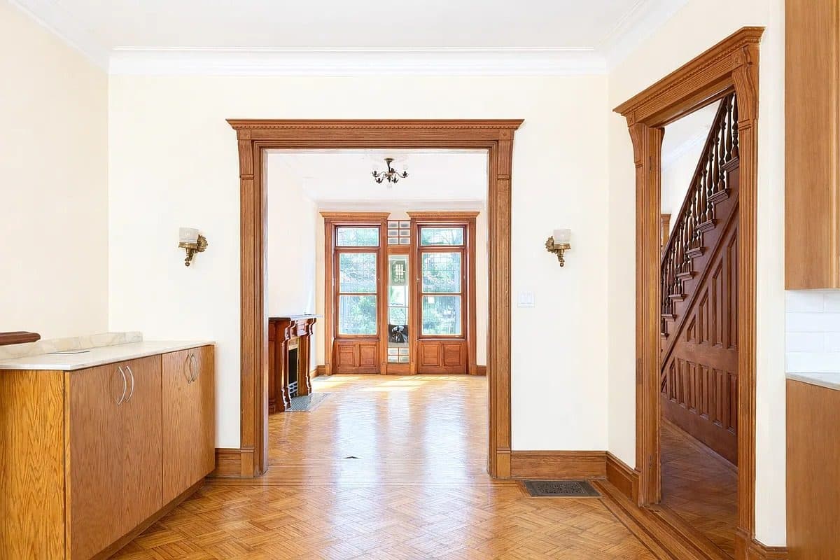 137 Manhattan Avenue #1 — photo 2