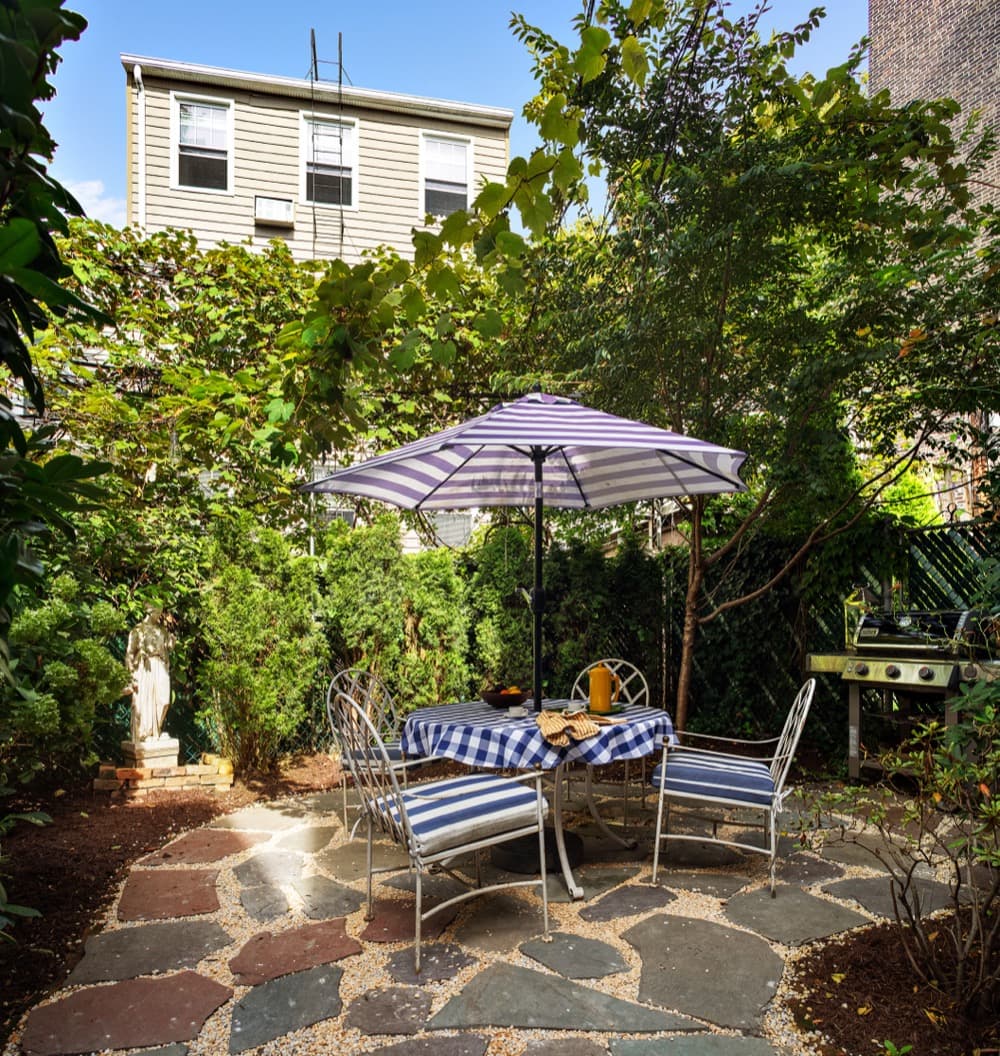 141 Calyer Street — photo 8