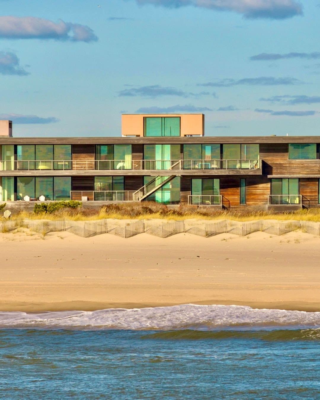 15 Dune Road