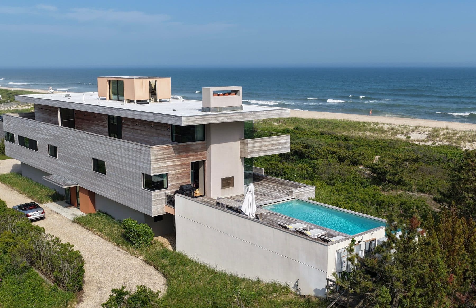 15 Dune Road — photo 1