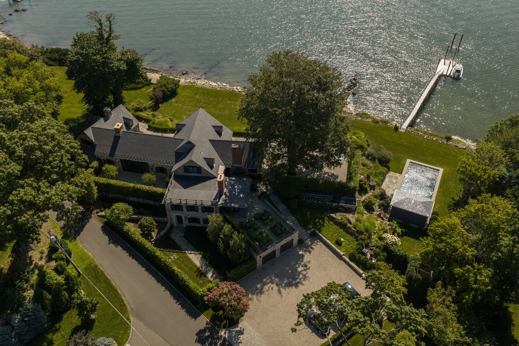 16 Nathan Hale Drive — photo 39