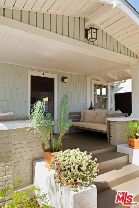 1670 Electric Avenue — photo 3