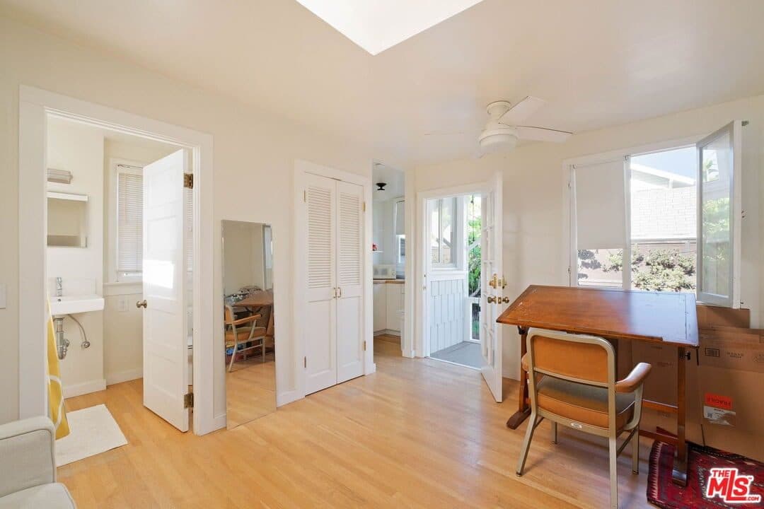 1670 Electric Avenue — photo 40