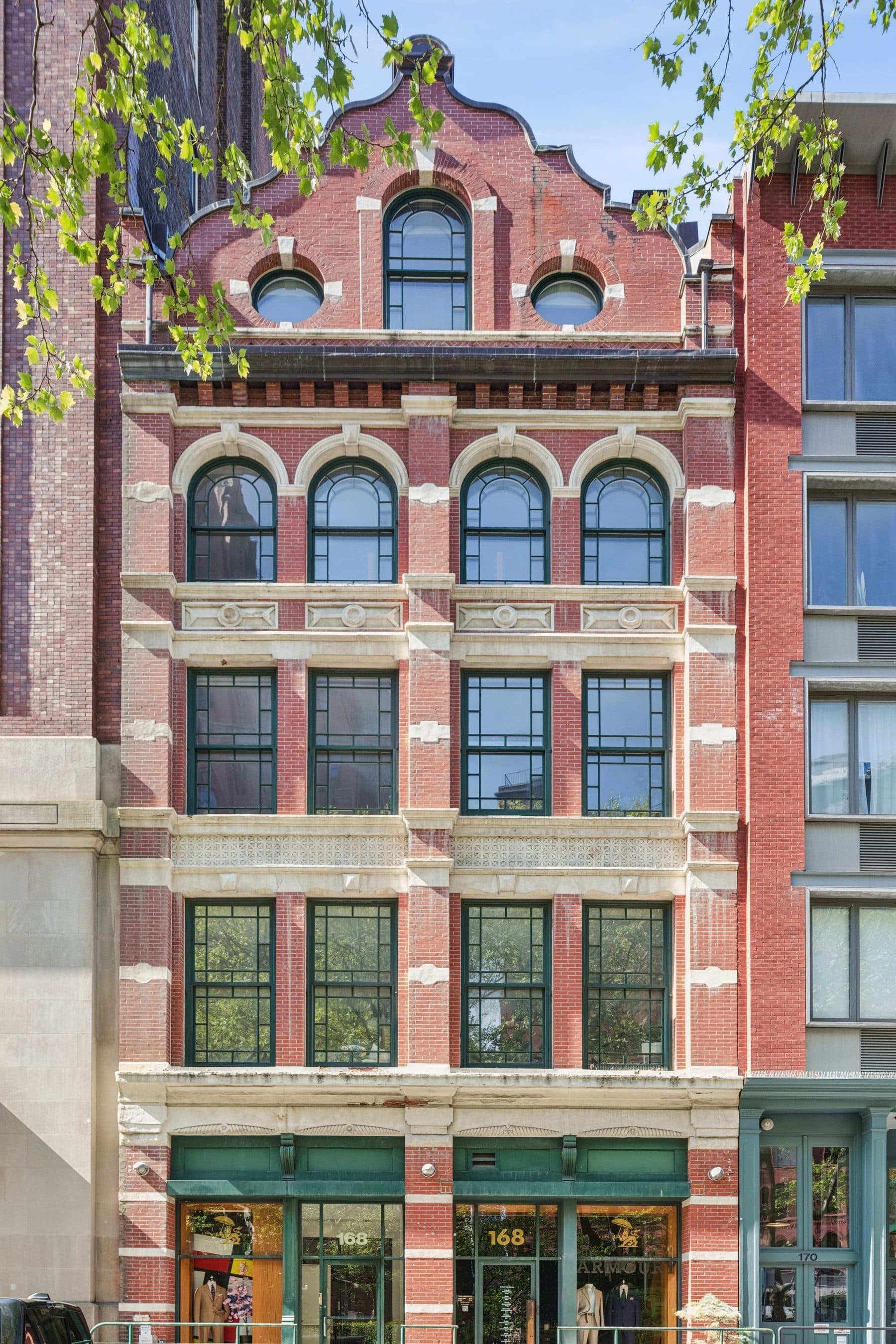 168 Duane Street — photo 1