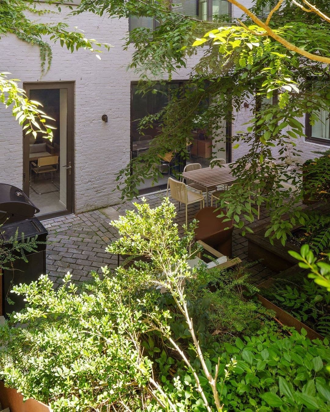 168 Plymouth Street — photo 1