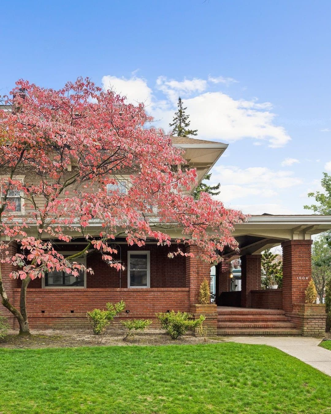 1806 Ditmas Avenue