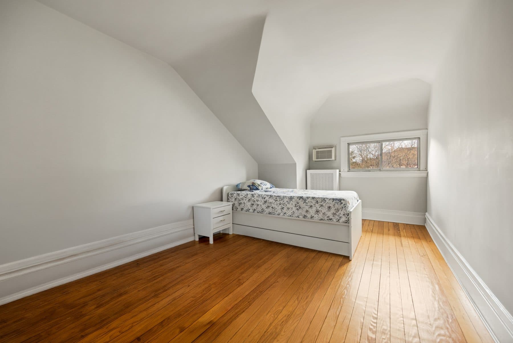 1806 Ditmas Avenue — photo 33