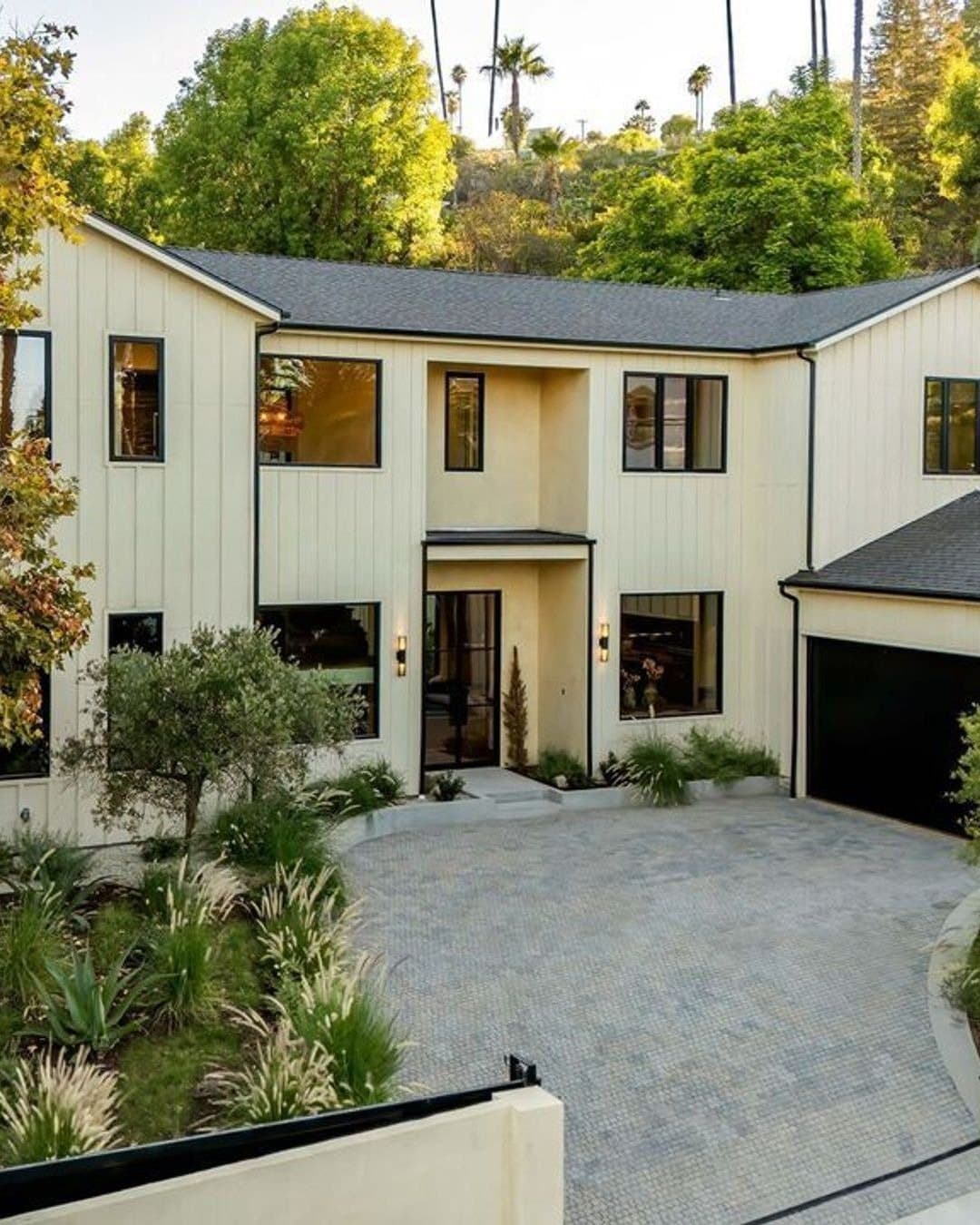 18100 Karen Drive