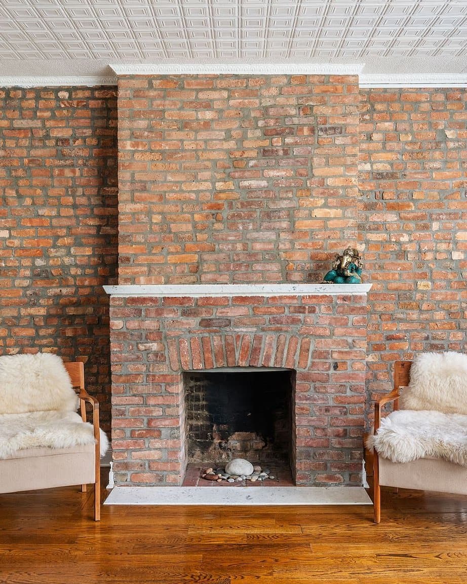 192 Nelson Street — photo 1