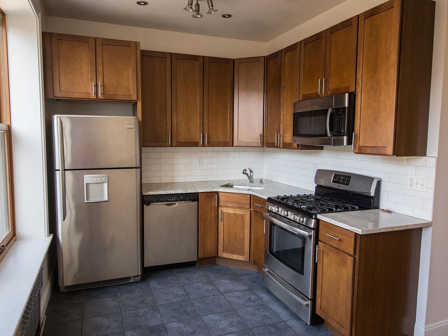 192 Nelson Street — photo 20