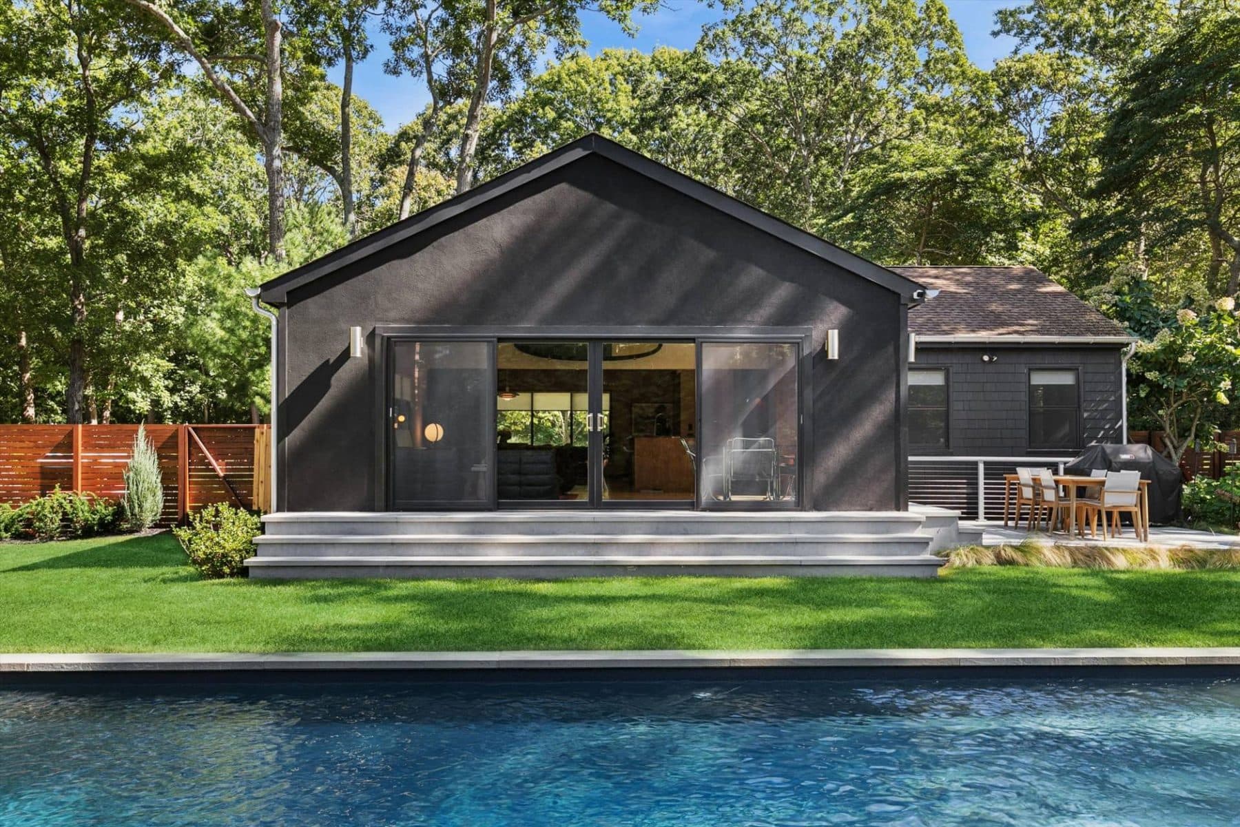 2 Locust Drive — photo 2