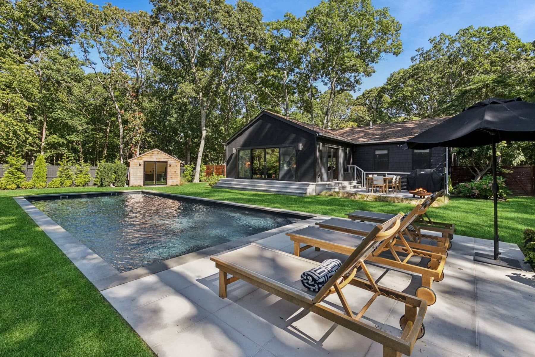 2 Locust Drive — photo 13
