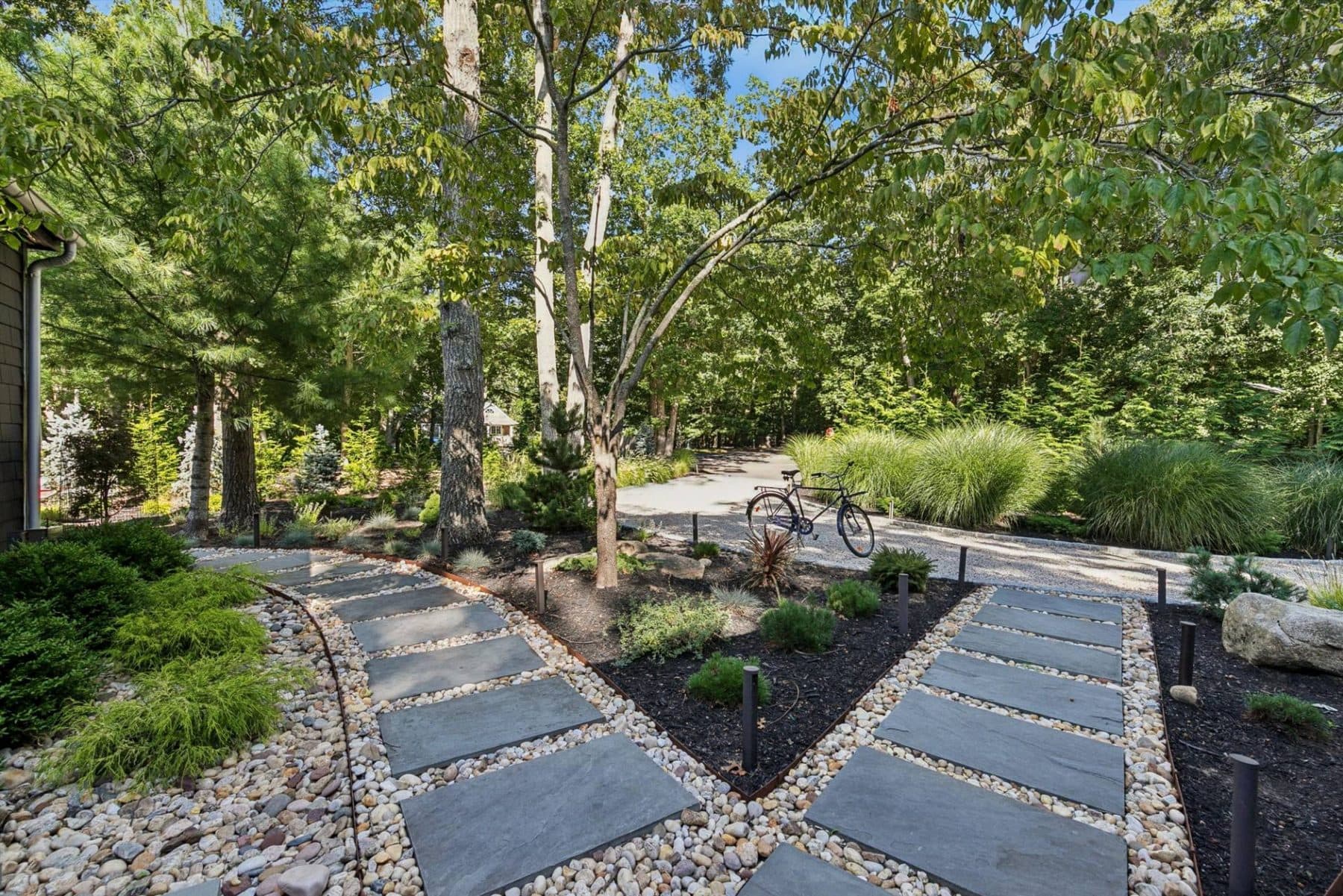 2 Locust Drive — photo 46