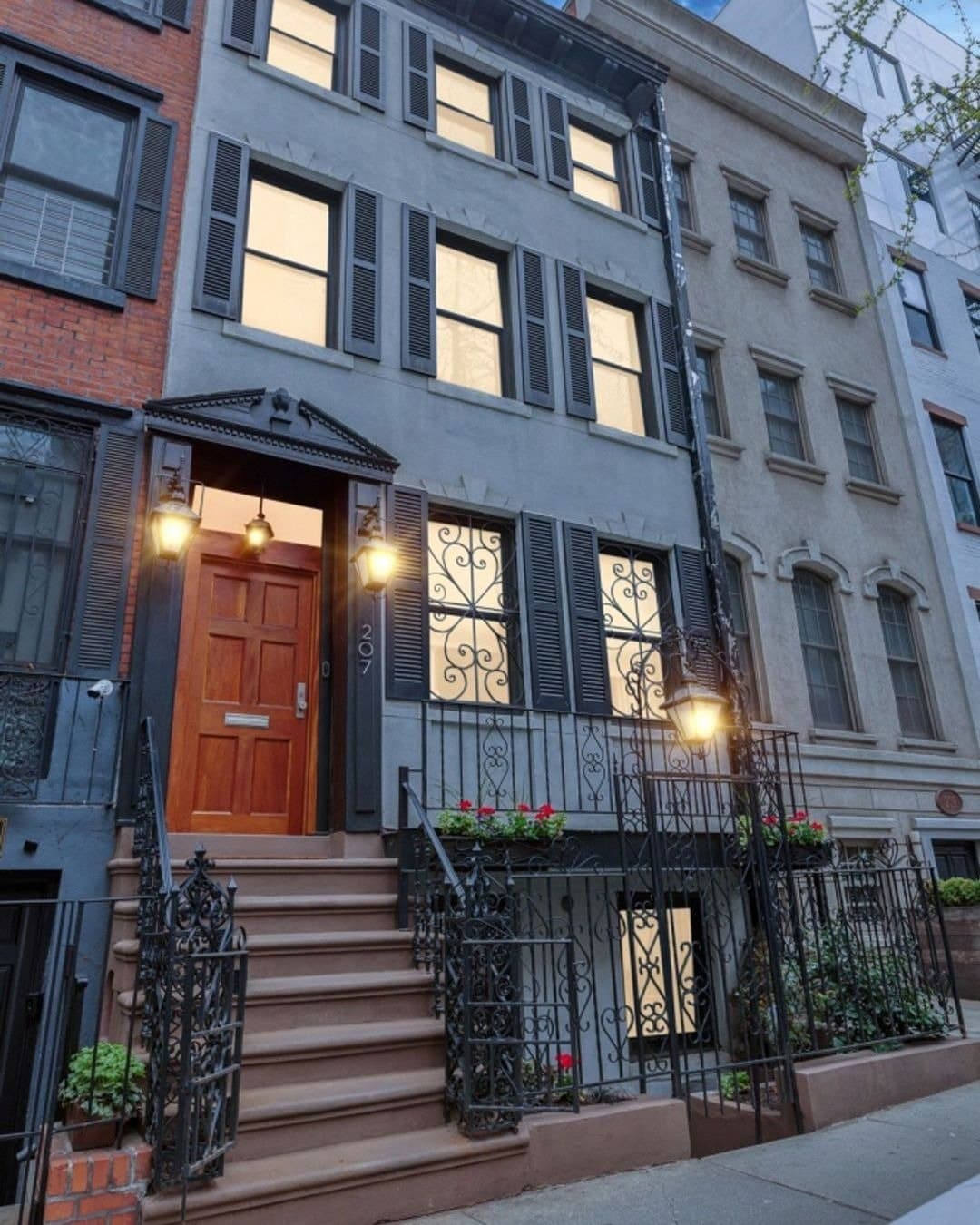 207 East 31st Street