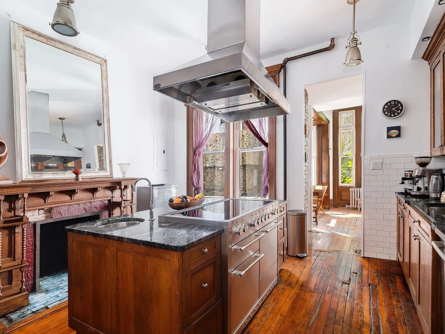 207 Edgecombe Avenue — photo 13