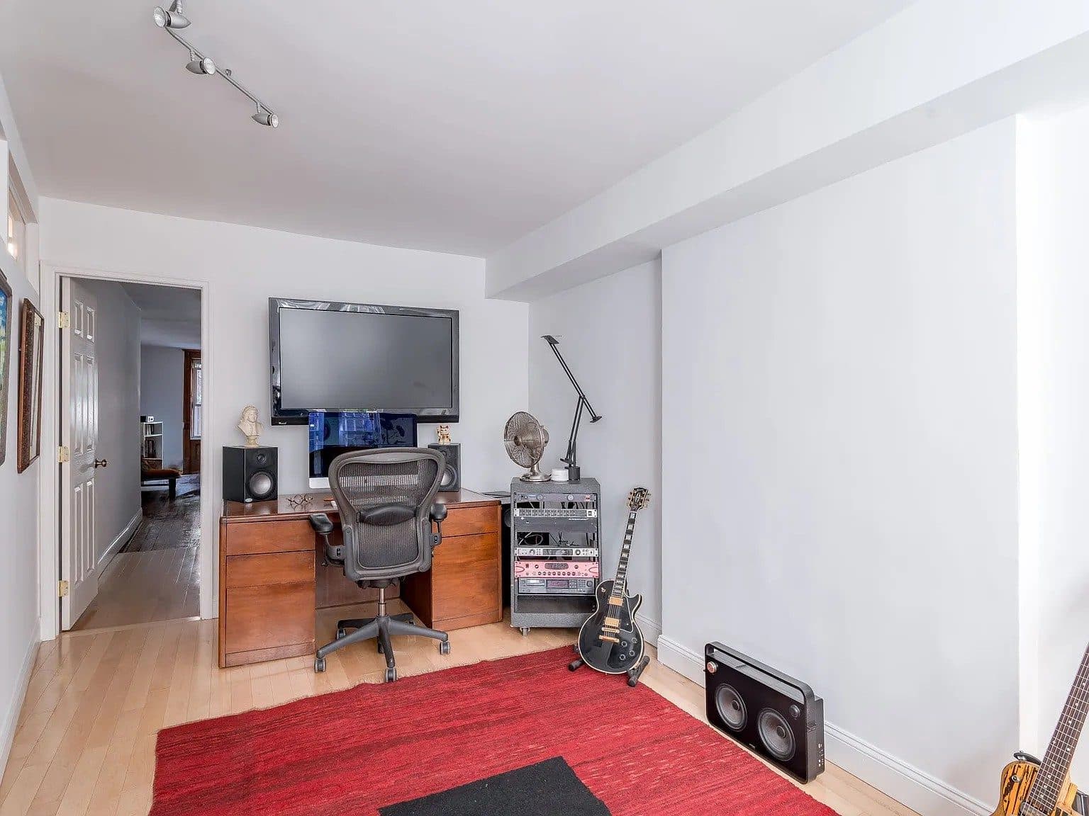 207 Edgecombe Avenue — photo 20