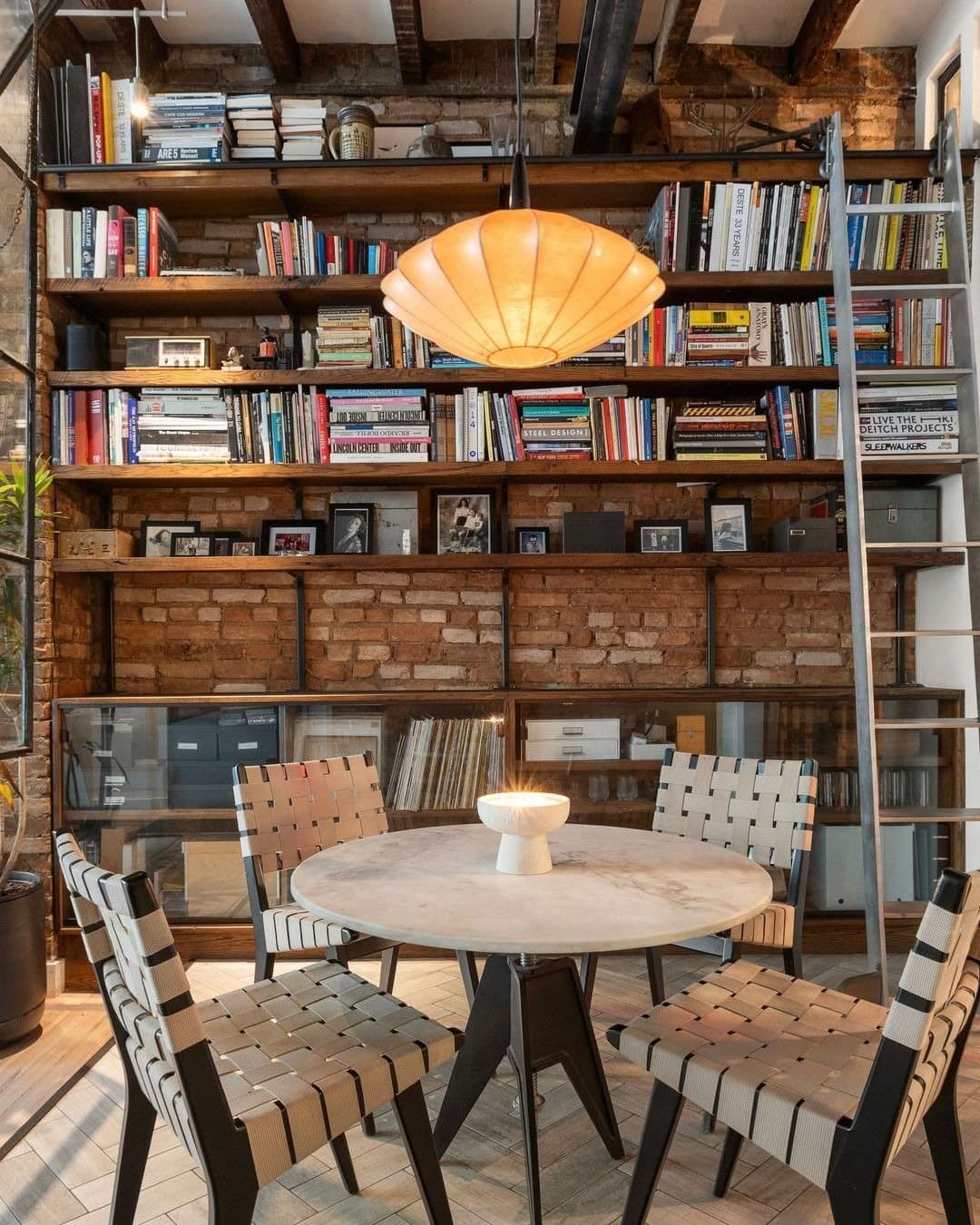 21 Bleecker Street