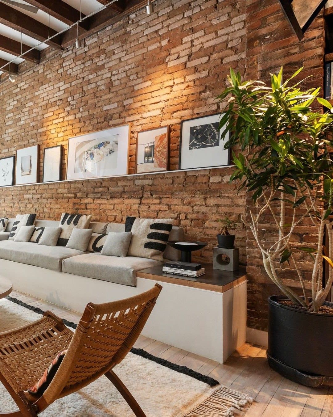 21 Bleecker Street — photo 4