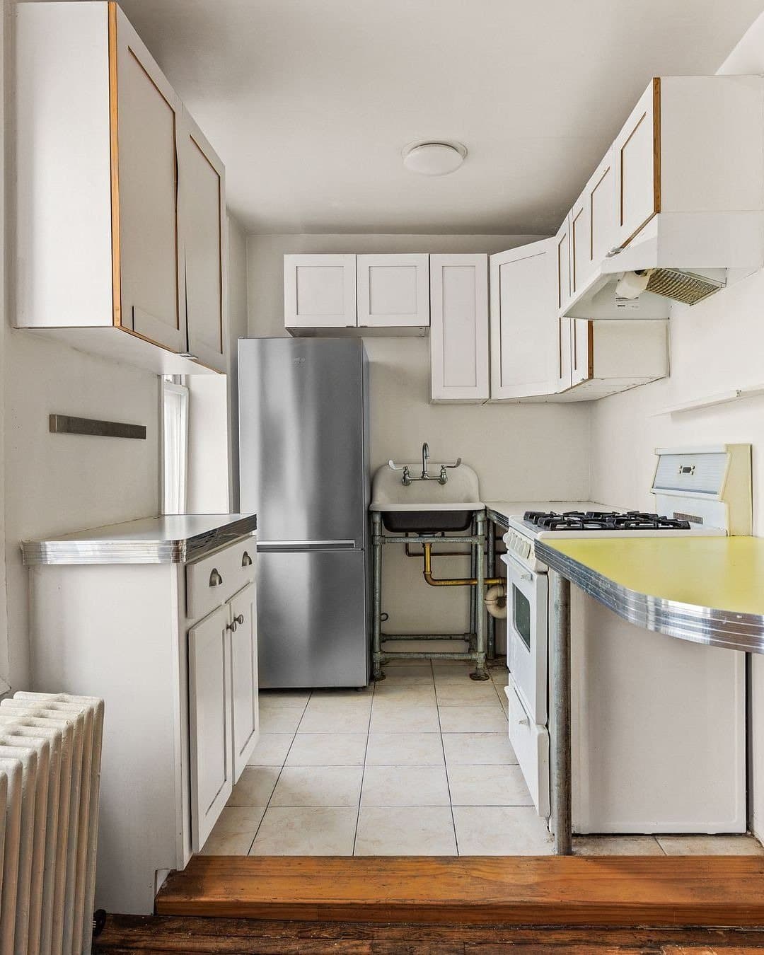 210 Hoyt Street — photo 7