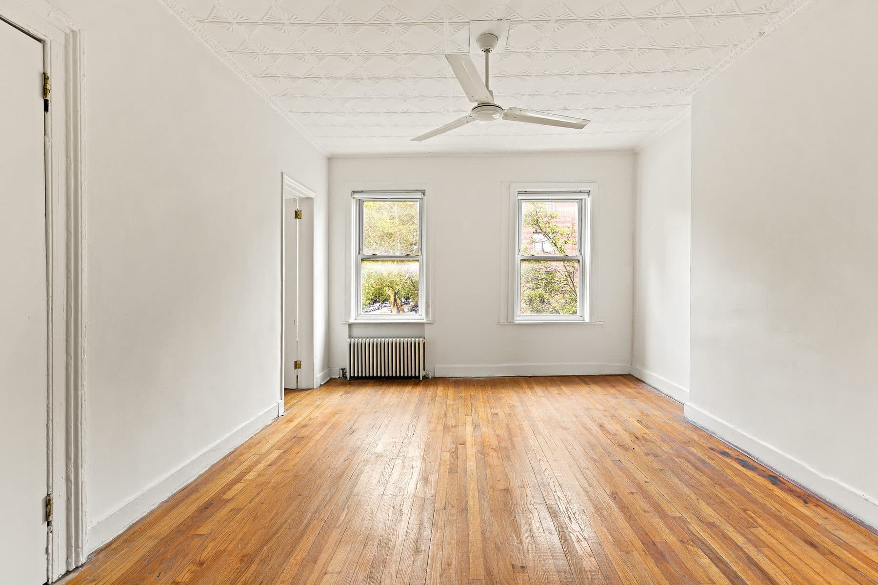 210 Hoyt Street — photo 10