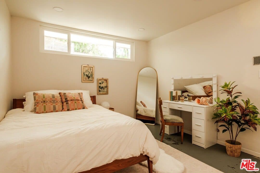 21269 Entrada Rd — photo 36
