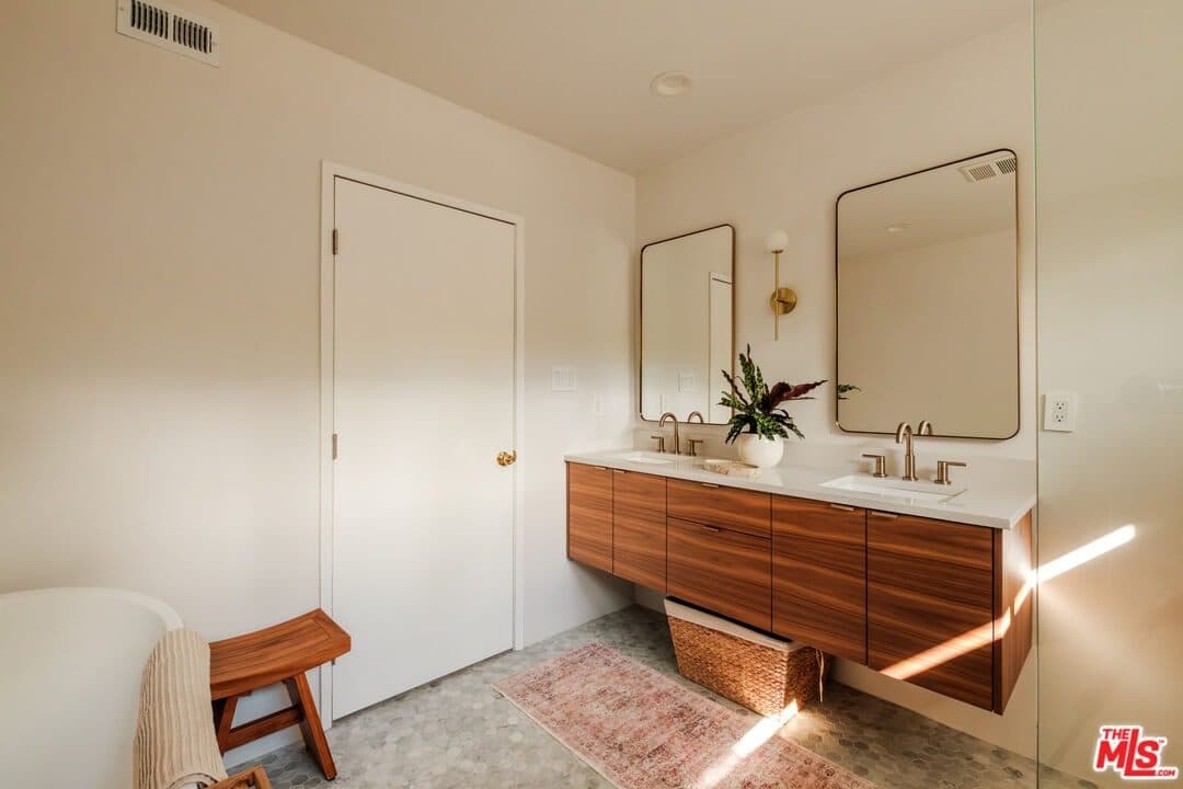 21269 Entrada Rd — photo 44