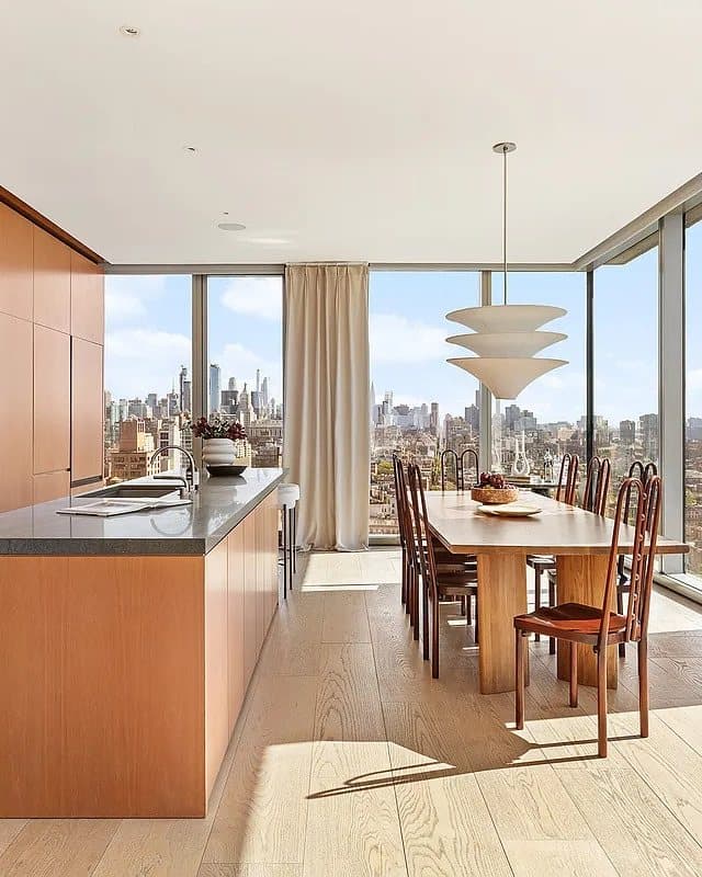 215 Chrystie Street #28E
