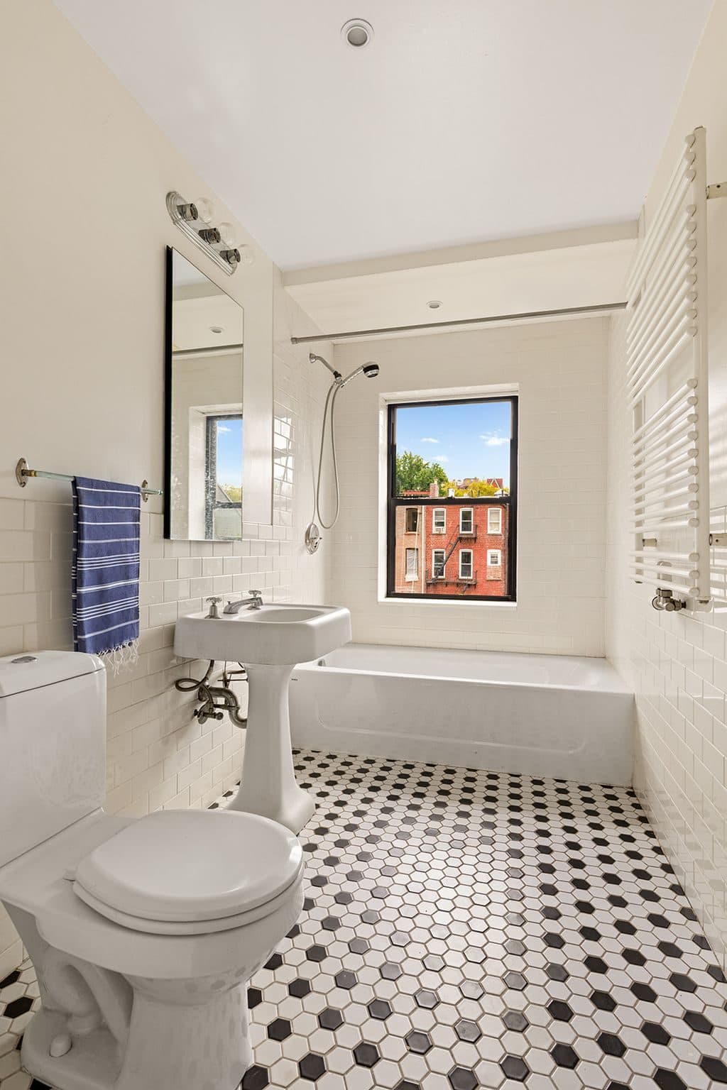 219 Carlton Avenue — photo 11