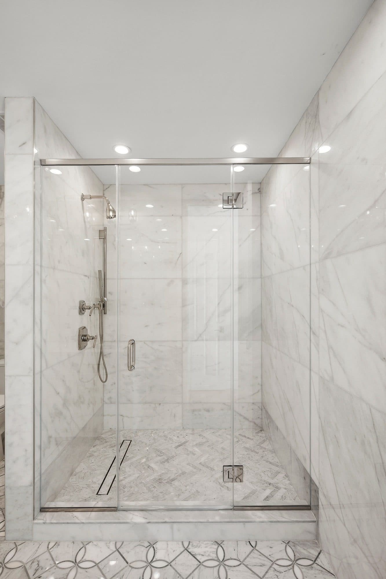 222 East 61st Street — photo 8