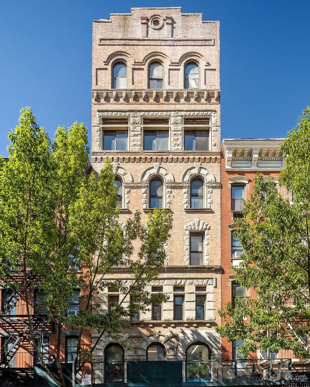 223 East 2nd Street — photo 1