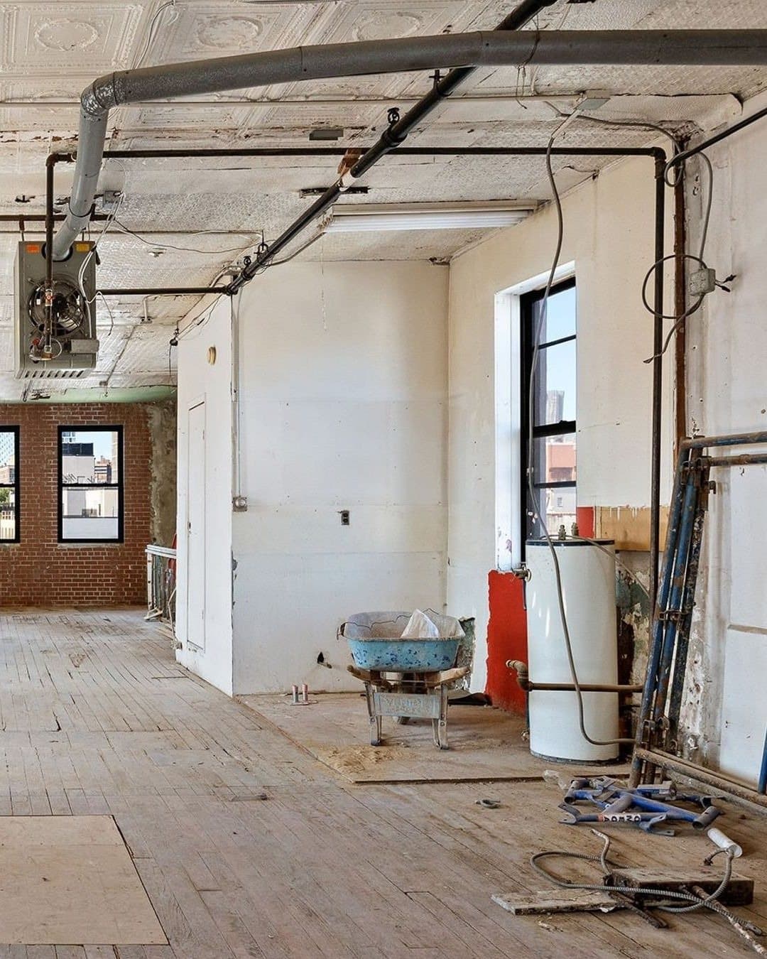 223 East 2nd Street — photo 3