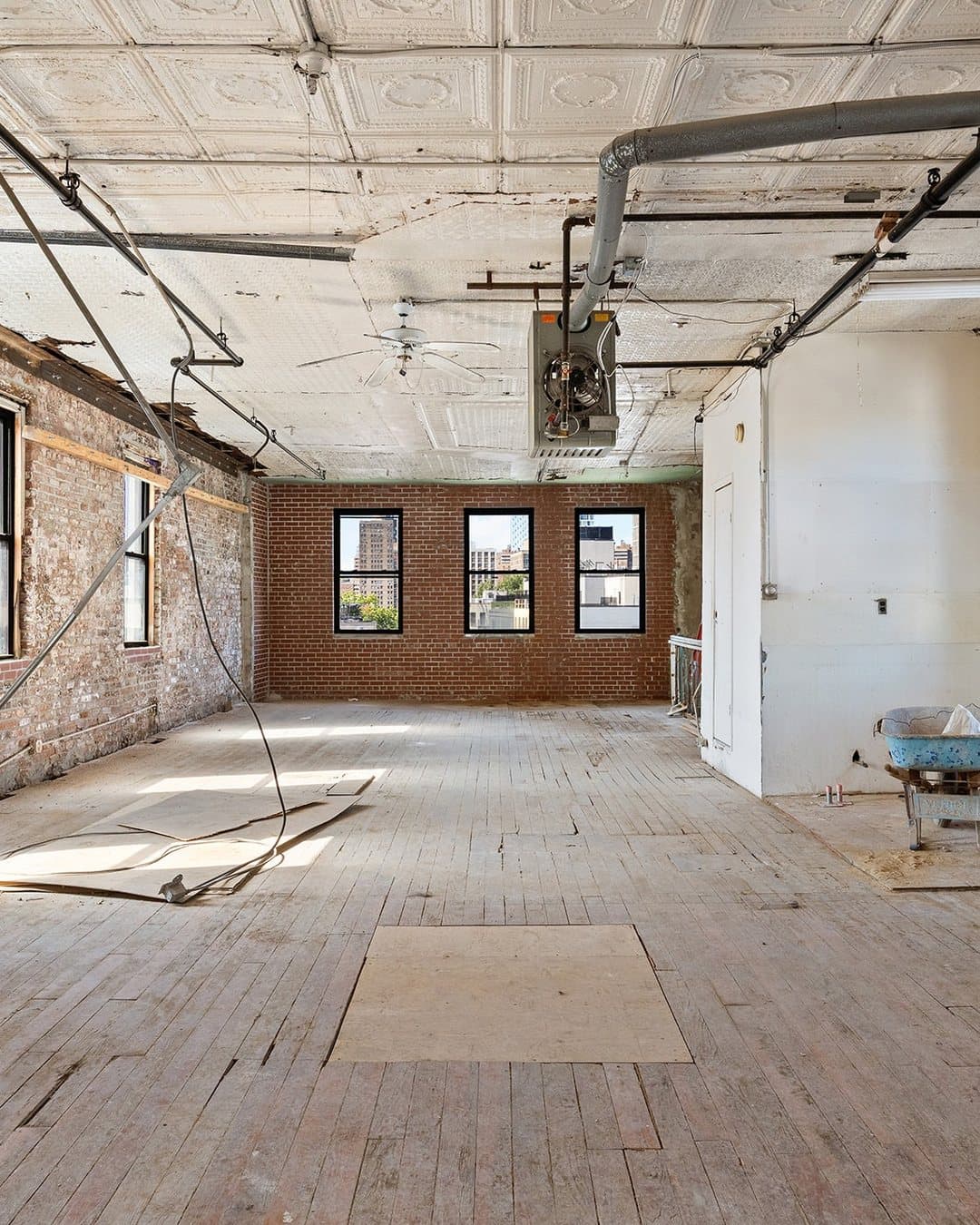 223 East 2nd Street — photo 11