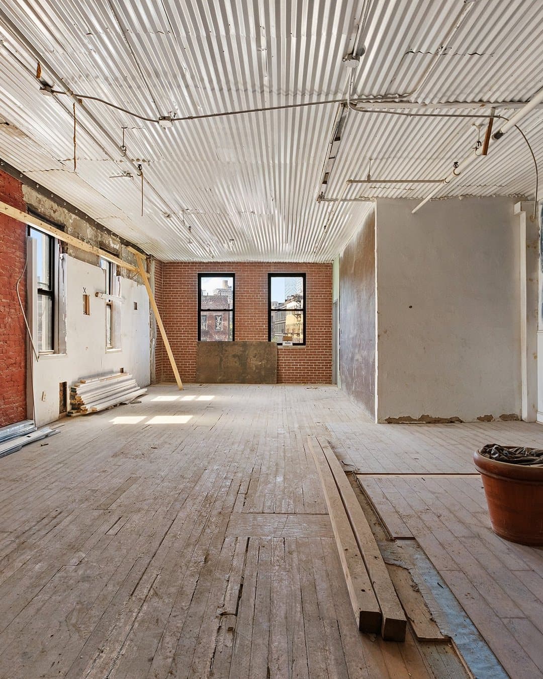 223 East 2nd Street — photo 13