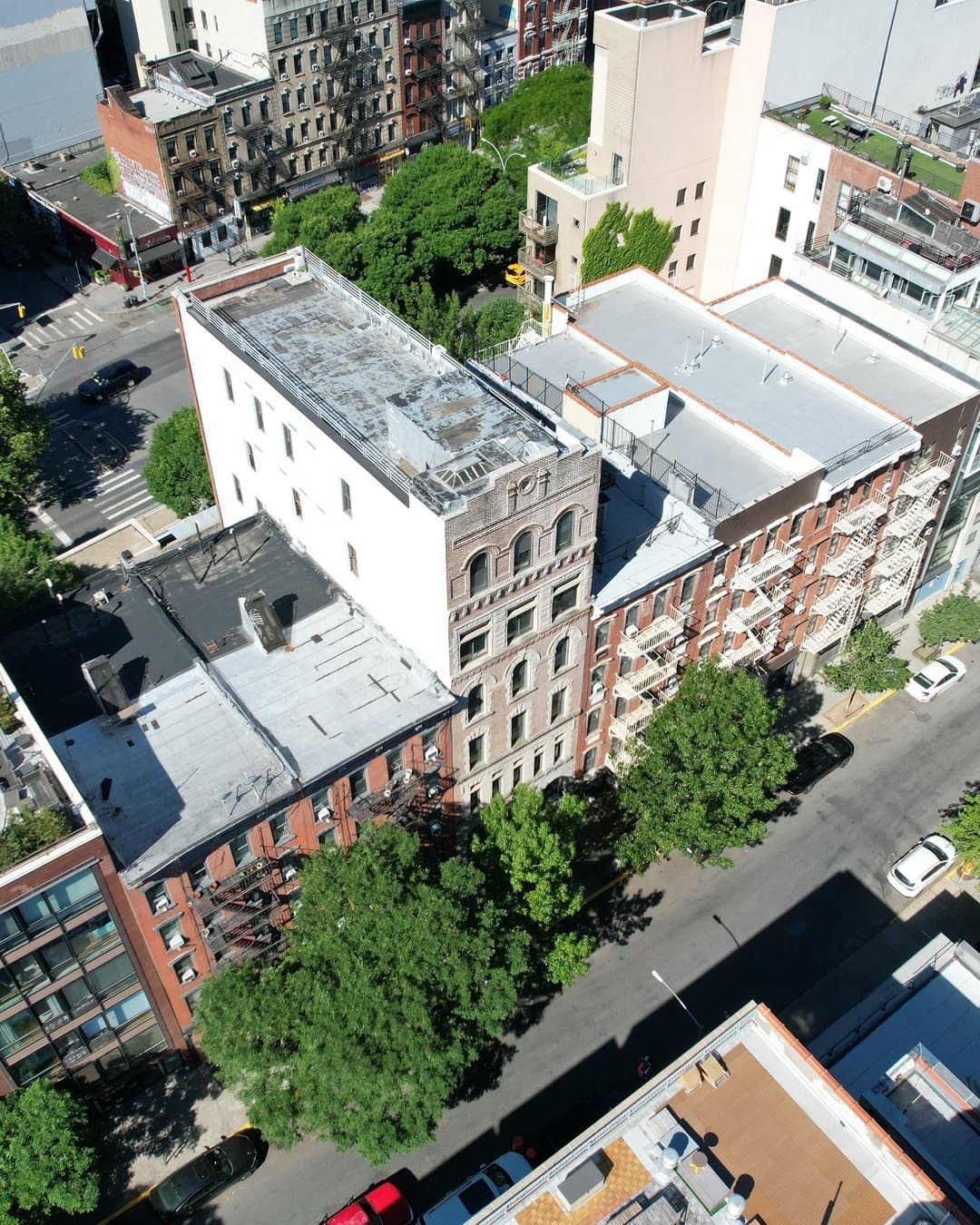 223 East 2nd Street — photo 22