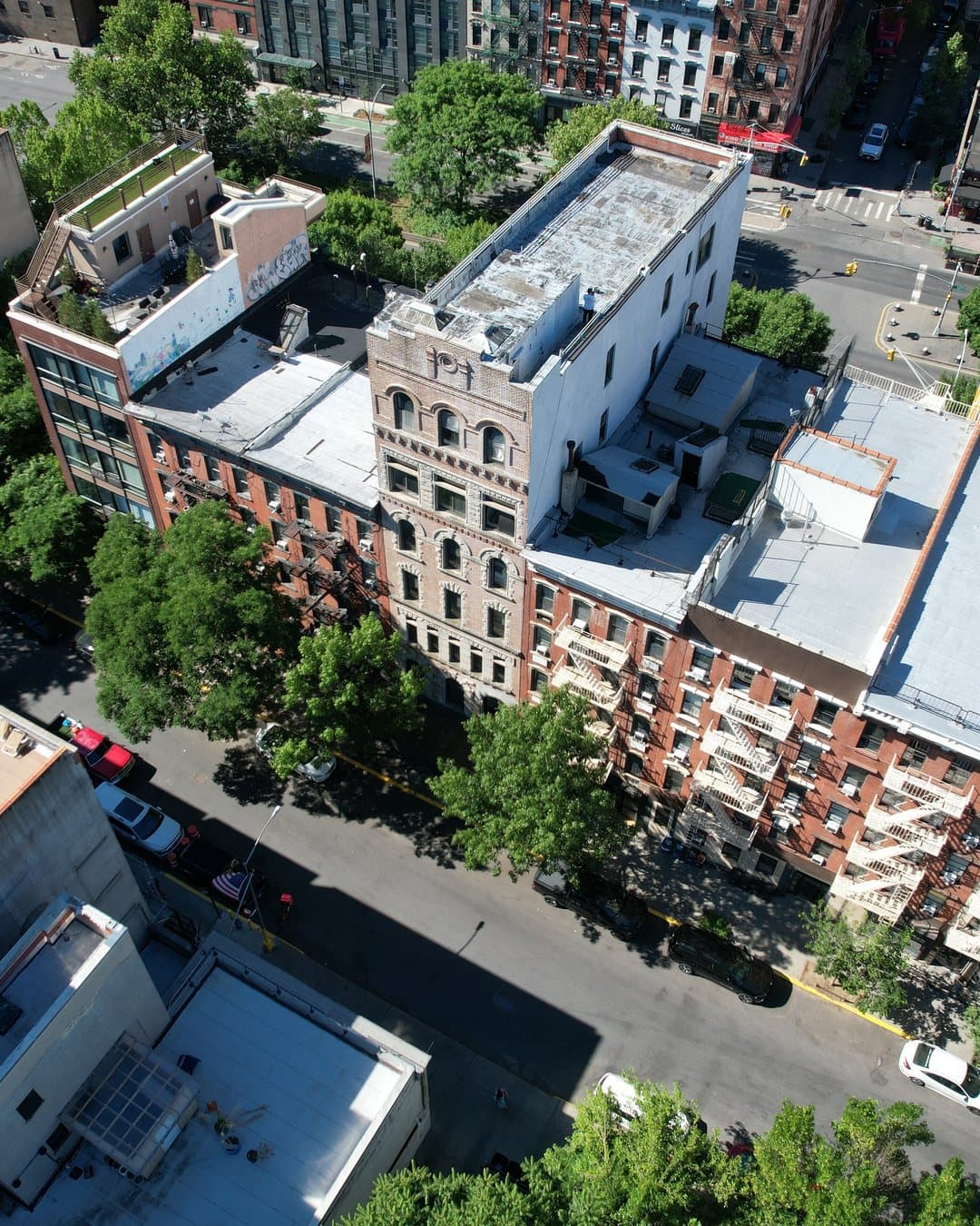 223 East 2nd Street — photo 23