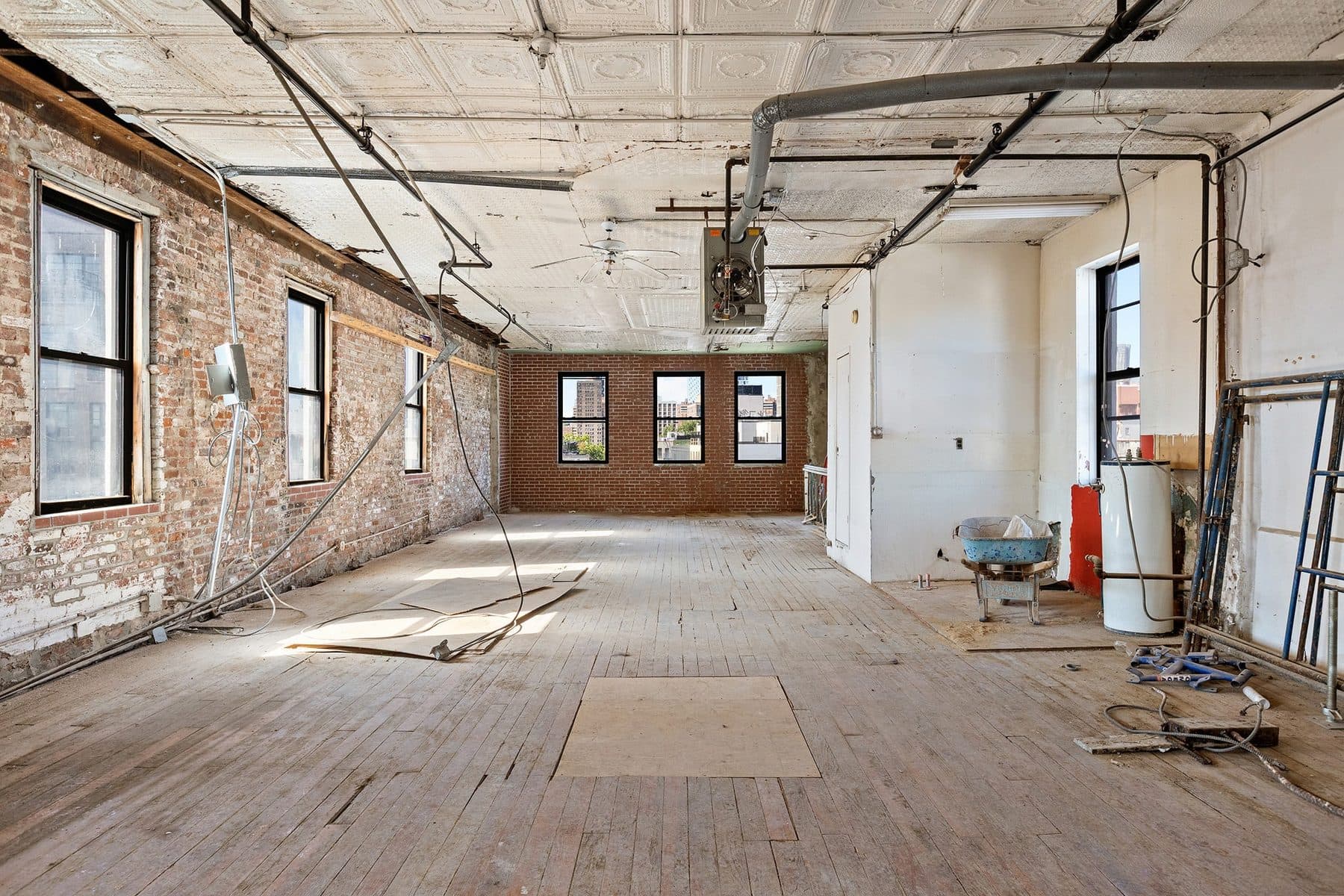 223 East 2nd Street — photo 2
