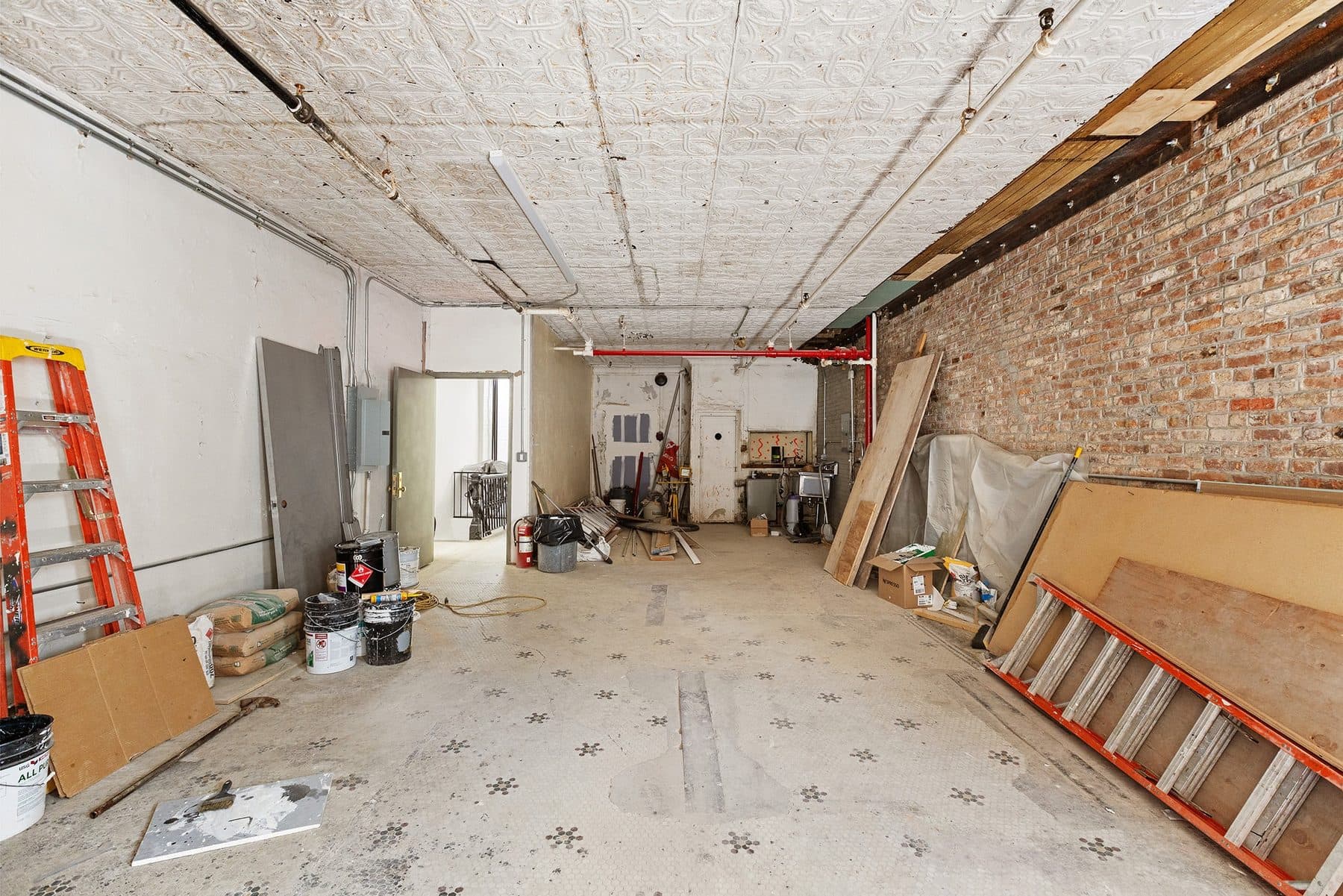 223 East 2nd Street — photo 12