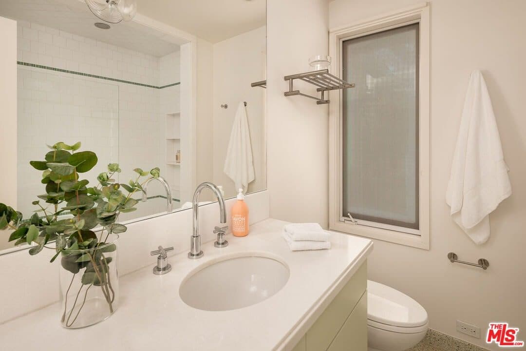 2275 Bowmont Drive — photo 37
