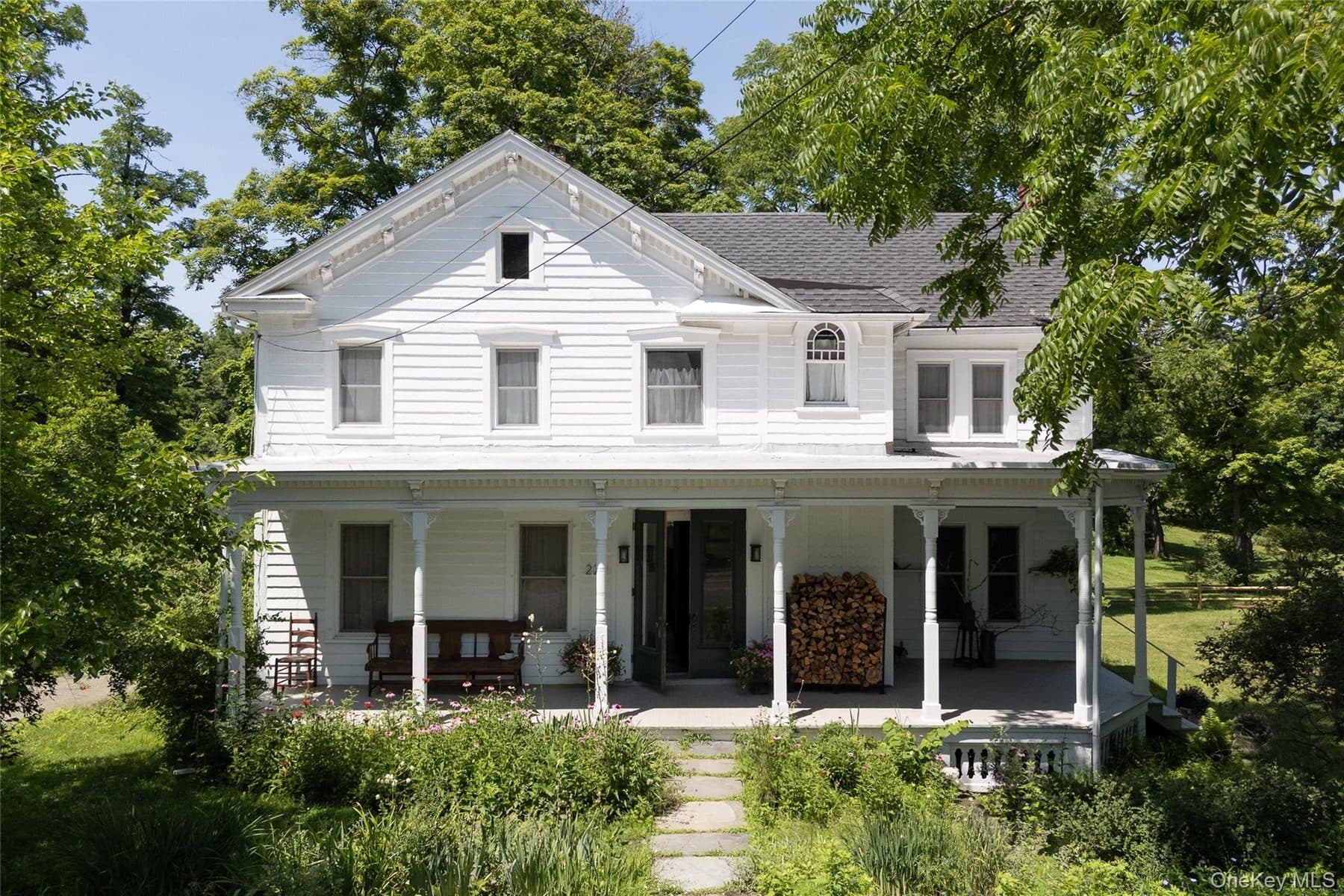 228 Main Street — photo 1